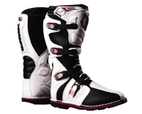 boot_mxt_wht.jpg